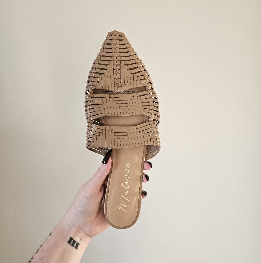 Anthropologie Matisse 9 East End woven Leather Women's Tan Woven Mules